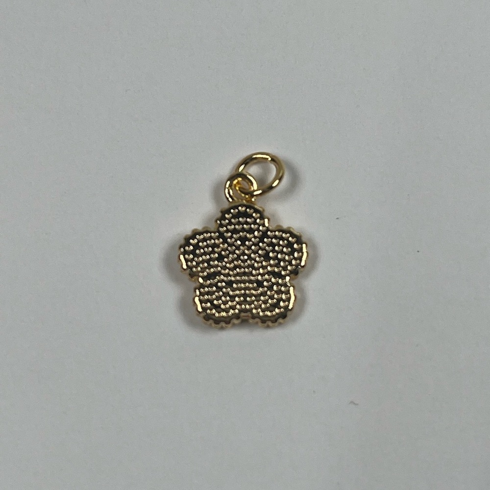 18 K Plated Mother of Pearl Floral Clover Pendant - Picture 4 of 7